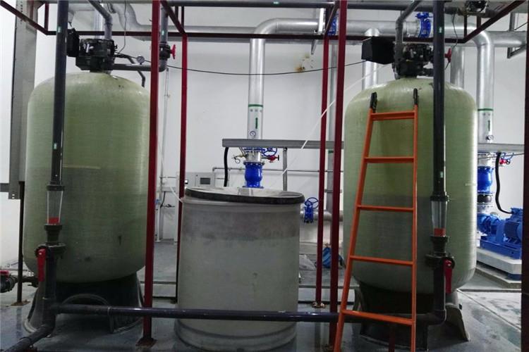 保障輸入的電壓電流穩(wěn)定，防止受潮和水浸，防止在鹽閥上結(jié)生鹽橋